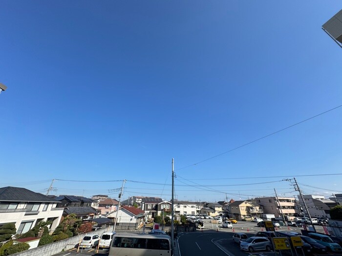 物件内観写真13　(室内からの展望)