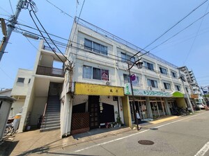 山栄アパ－ト外観写真