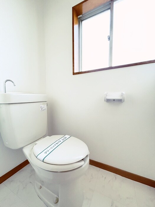 物件内観写真12　(トイレ)