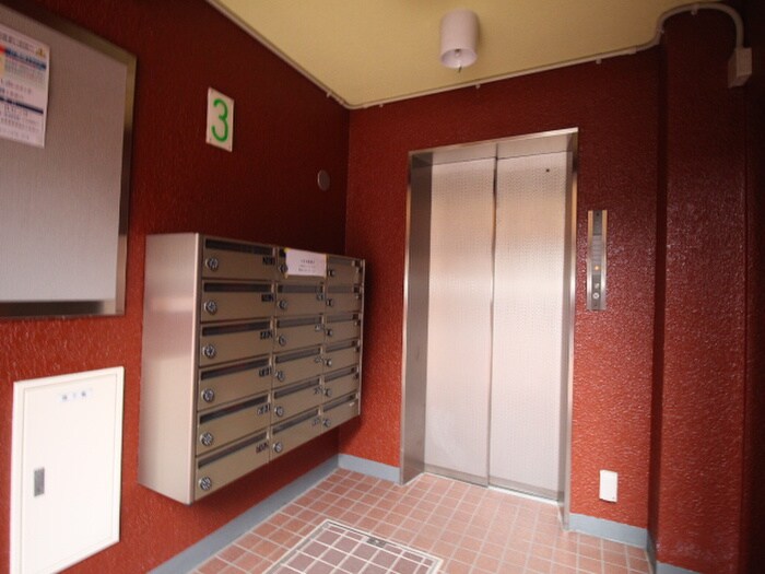 物件外観写真4　(建物設備)