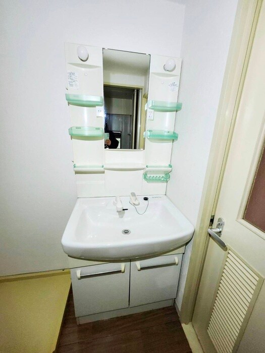 物件内観写真12　(洗面)