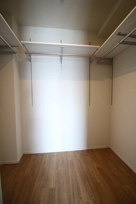 物件内観写真13　(収納)