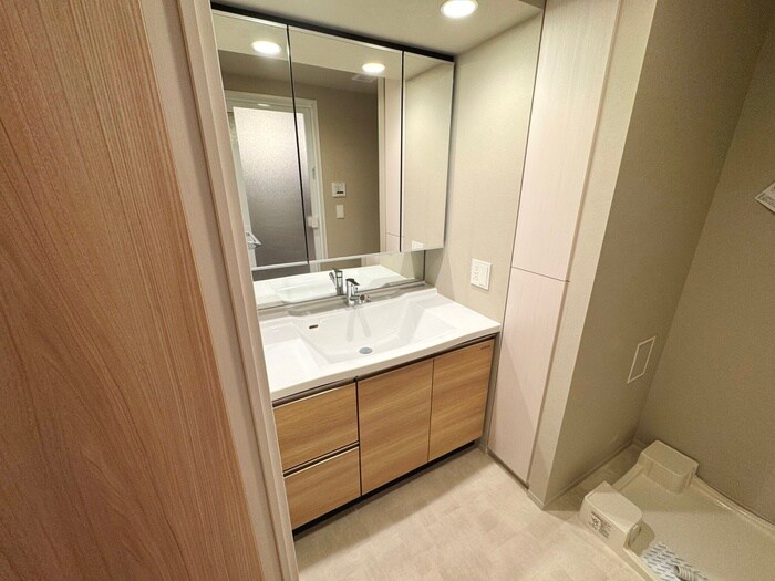 物件内観写真13　(洗面)