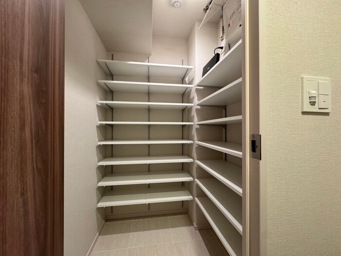 物件内観写真15　(靴箱)