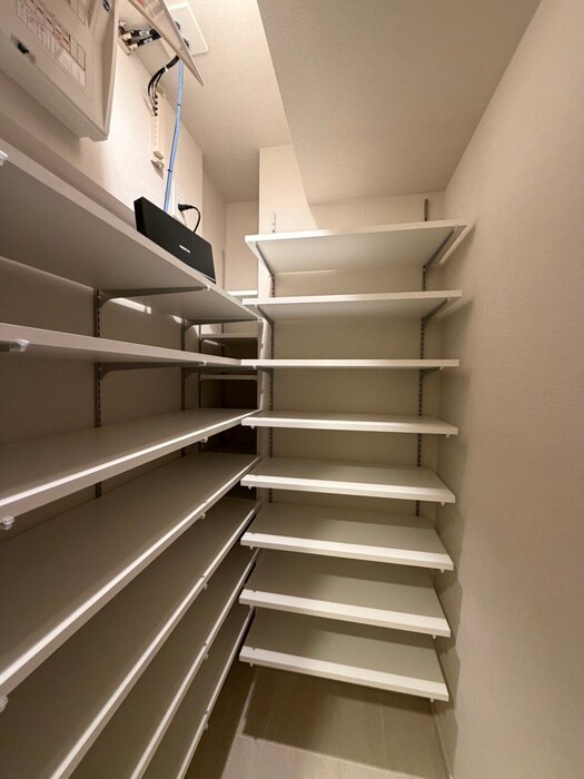 物件内観写真15　(靴箱)