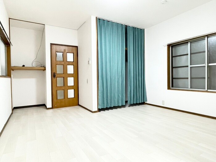 物件内観写真8　(居室)