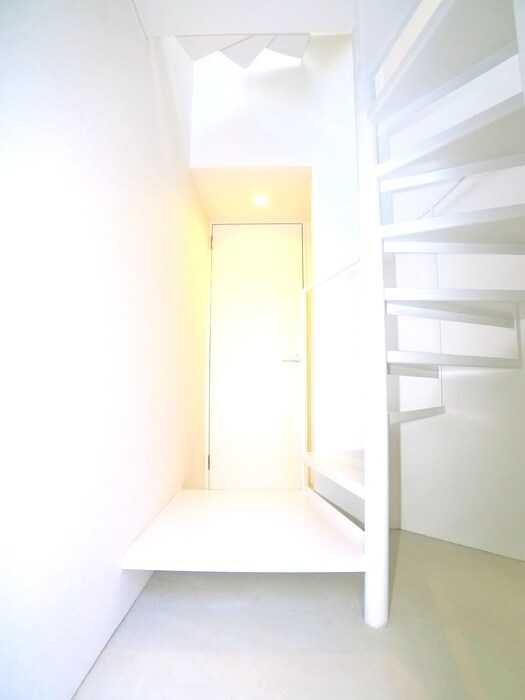 物件内観写真15　(玄関)