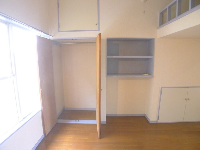 物件内観写真9　(居室)