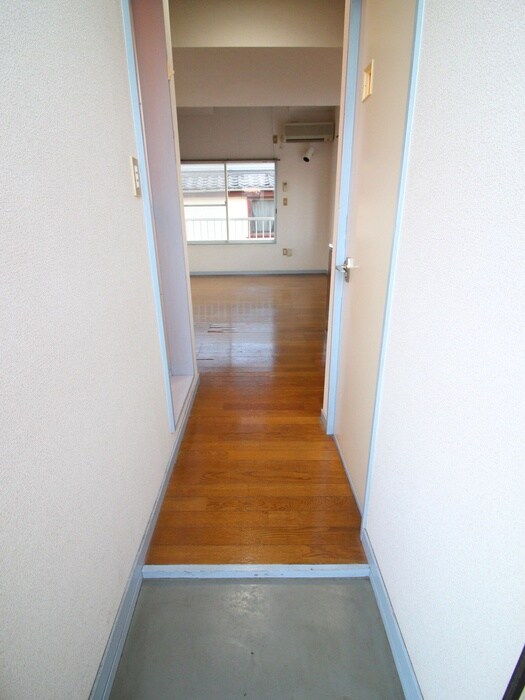 物件内観写真22　(玄関)