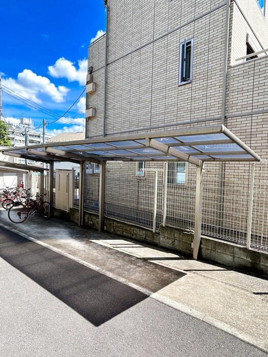 物件外観写真3　(駐輪場)