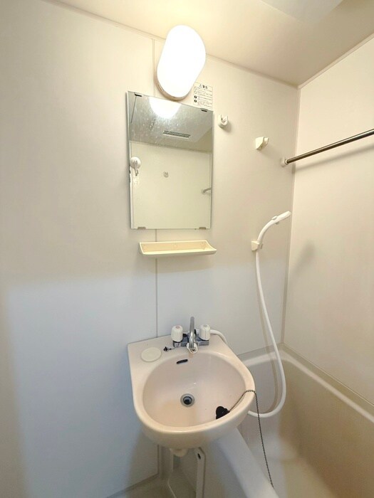 物件内観写真11　(洗面)