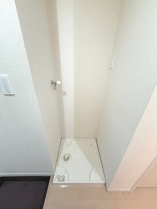 物件内観写真13　(洗濯機置場)