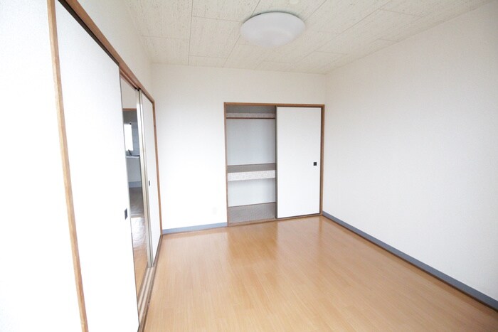 物件内観写真11　(居室)