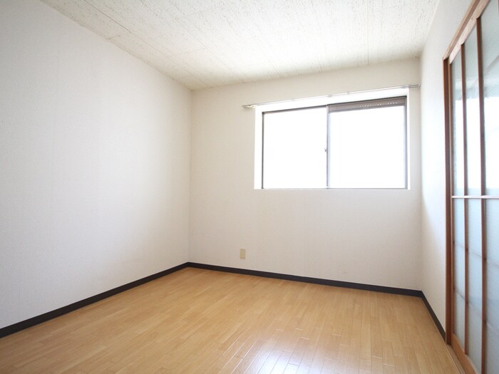 物件内観写真21　(居室)