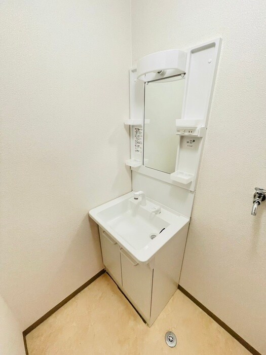 物件内観写真10　(洗面)