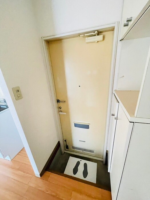 物件内観写真17　(室内からの展望)