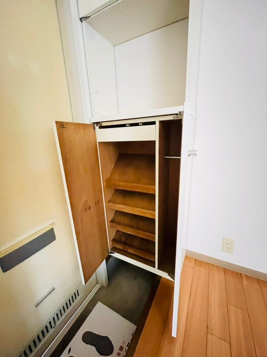 物件内観写真18　(靴箱)