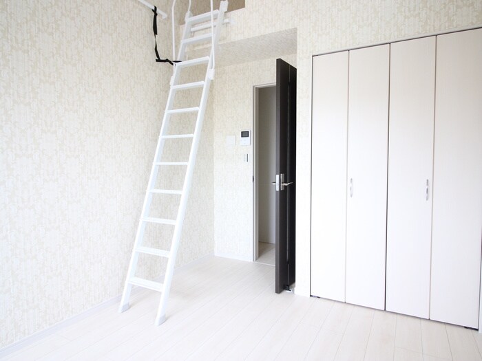 物件内観写真8　(居室)