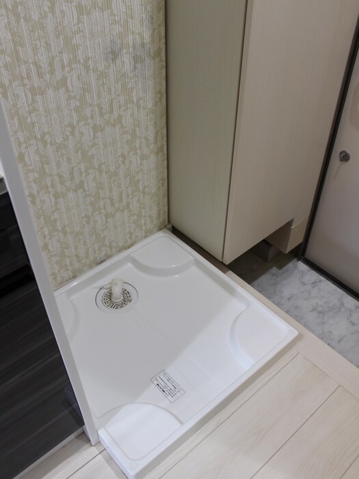 物件内観写真14　(洗濯機置場)