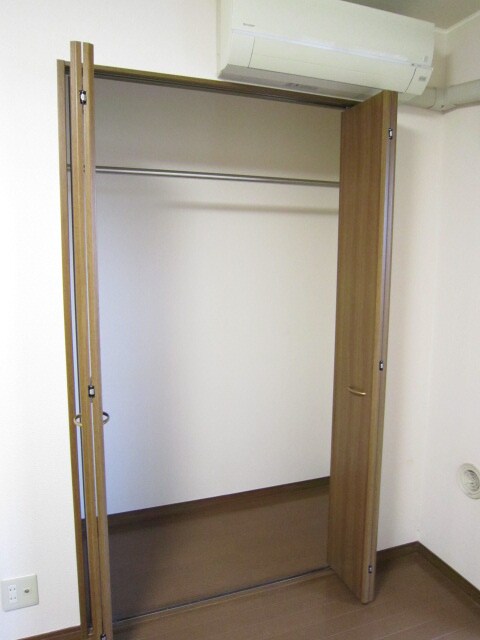 物件内観写真9　(収納)