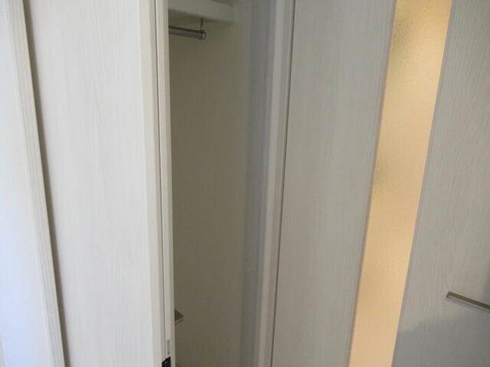 物件内観写真5　(収納)