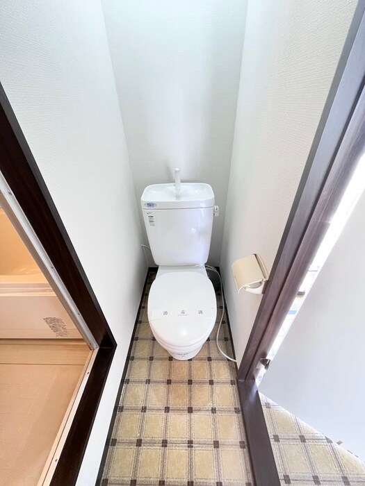 物件内観写真12　(トイレ)