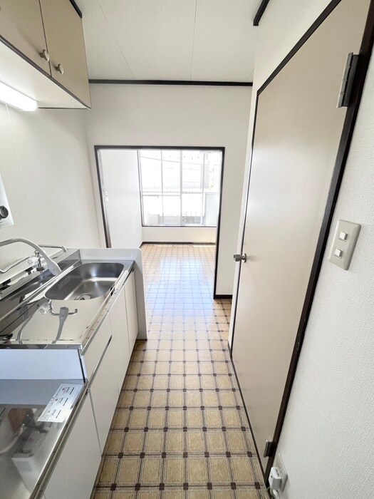 物件内観写真14　(廊下)