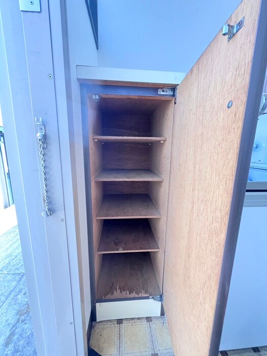 物件内観写真17　(靴箱)