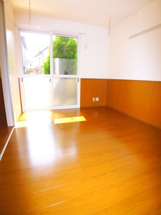 物件内観写真17　(室内からの展望)