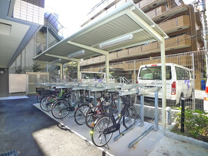物件外観写真5　(駐輪場)