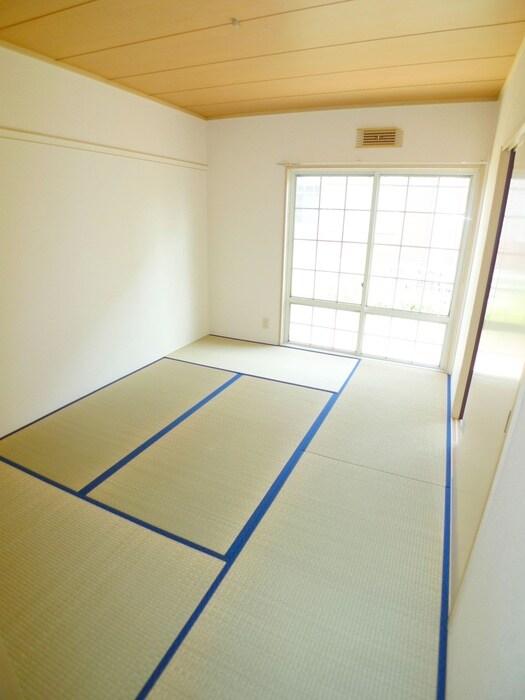 物件内観写真10　(居室)