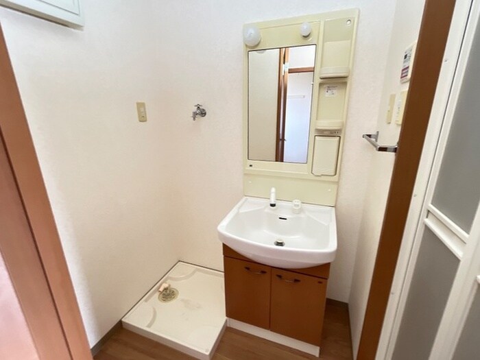 物件内観写真11　(洗面)