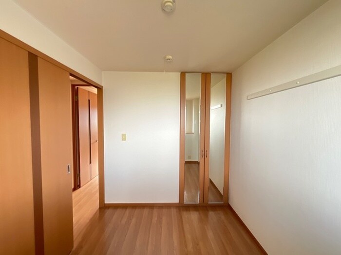 物件内観写真16　(居室)