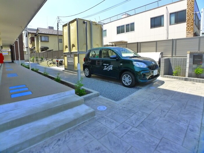 物件外観写真5　(エントランス部分)