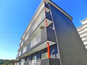 レインボーハウス５号棟外観写真