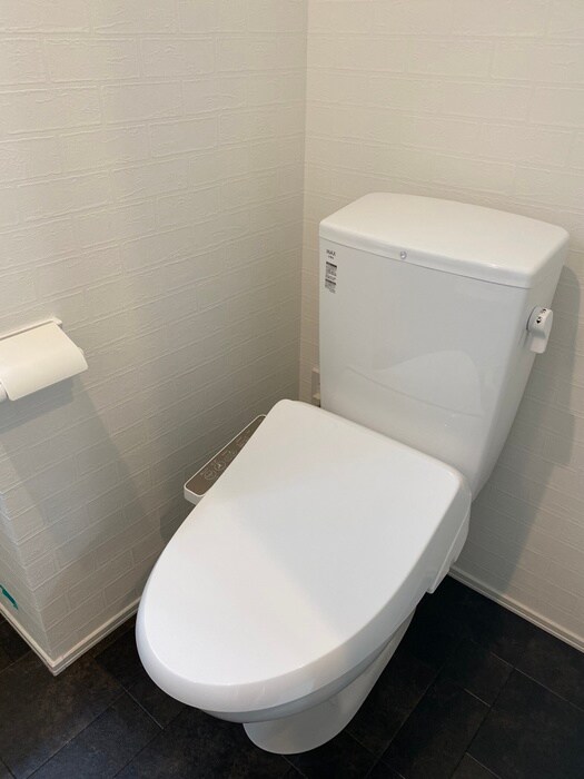 物件内観写真9　(トイレ)