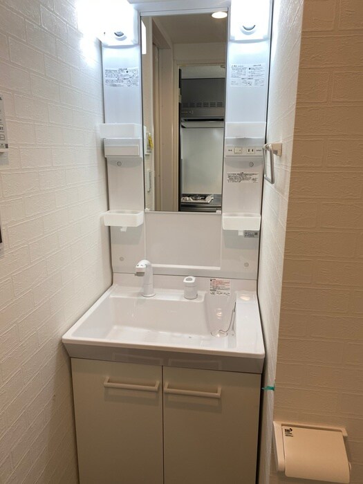 物件内観写真11　(洗面)