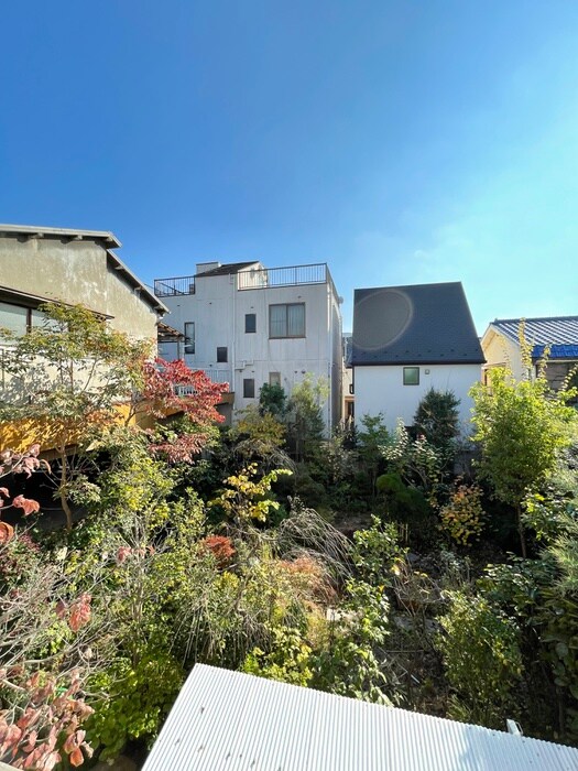 物件内観写真17　(室内からの展望)