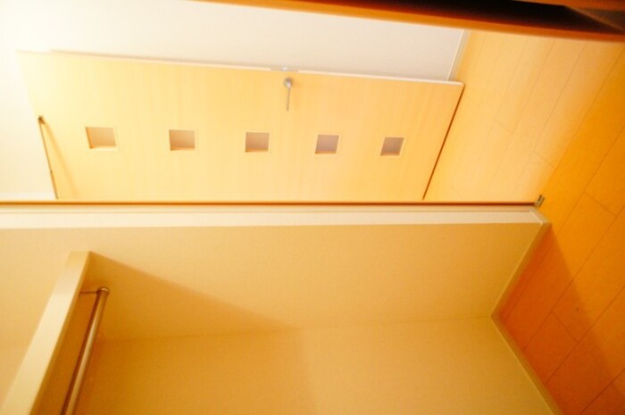 物件内観写真13　(収納)