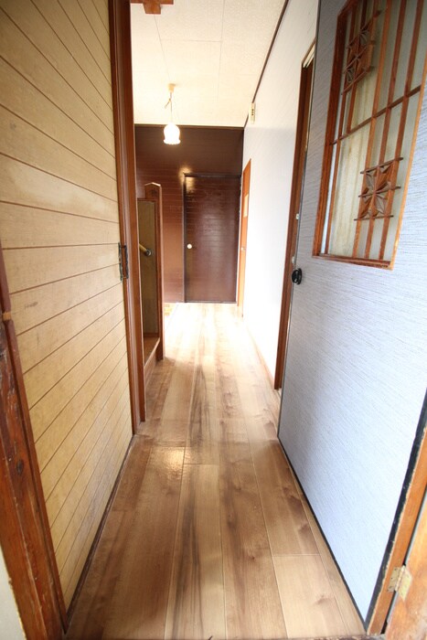 物件内観写真22　(廊下)