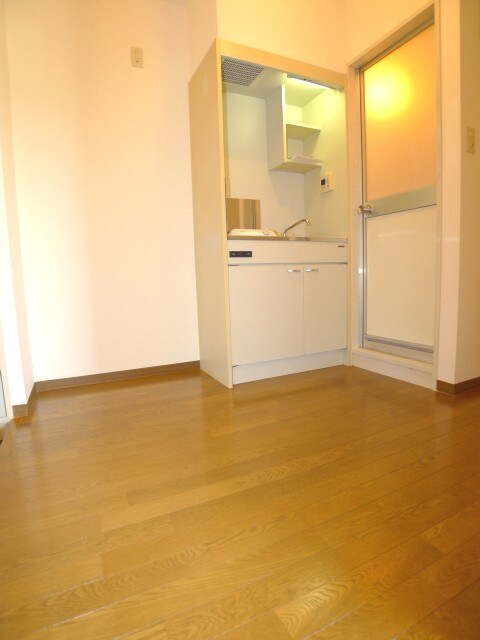 物件内観写真9　(廊下)