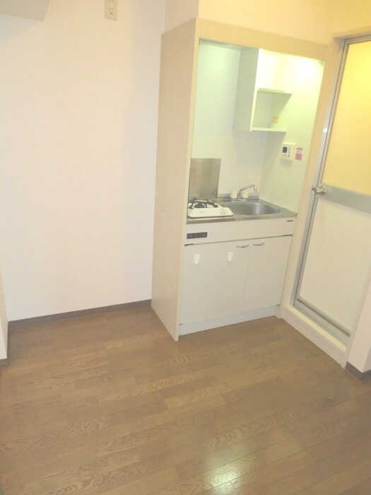 物件内観写真11　(玄関)