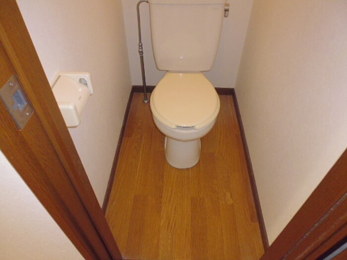 物件内観写真9　(トイレ)