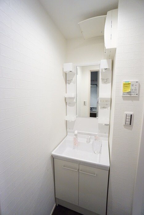 物件内観写真13　(洗面)