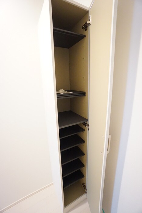 物件内観写真16　(靴箱)