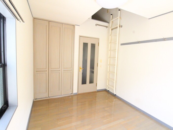 物件内観写真8　(居室)