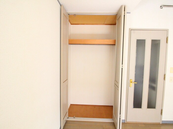 物件内観写真18　(収納)