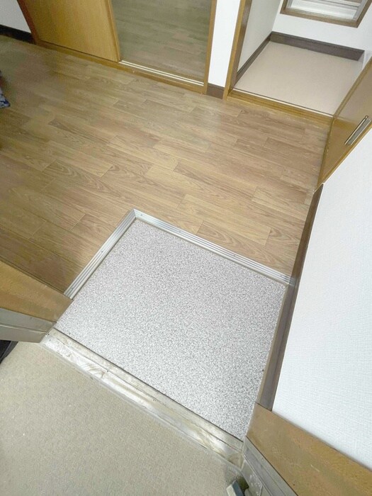 物件内観写真17　(玄関)