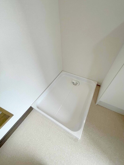 物件内観写真18　(洗濯機置場)