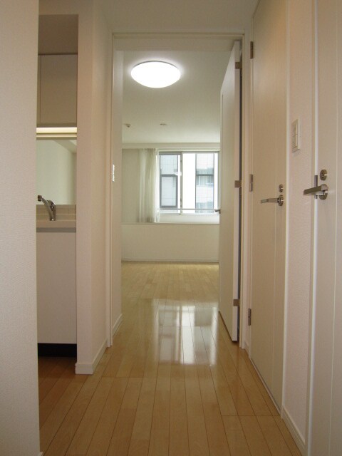 物件内観写真7　(廊下)